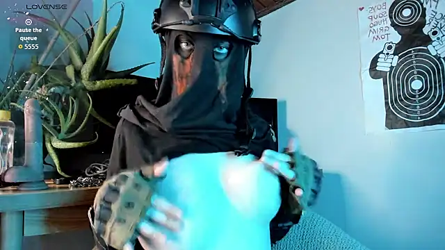 Snapshot of cos_operator chatting on 09.21.25 cos operator online show from 09.21.25