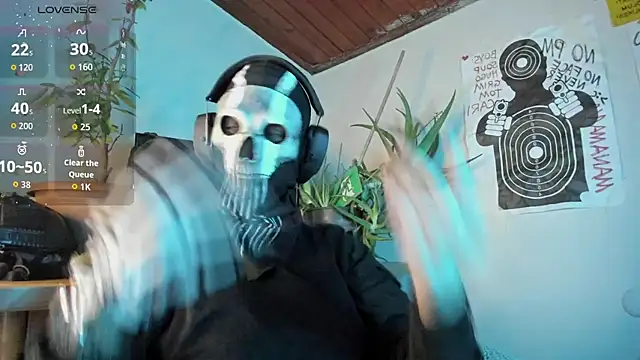 Snapshot of cos_operator chatting on 10.11.25 cos operator online show from 10.11.25