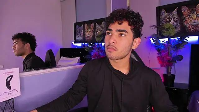 LucasCarterr  online show from 11.27.25