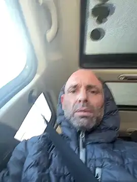 Snapshot of tttttyta chatting on 03.21.25 tttttyta online show from 03.21.25