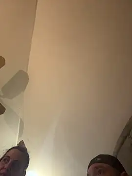 Snapshot of tttttyta chatting on 03.22.25 tttttyta online show from 03.22.25