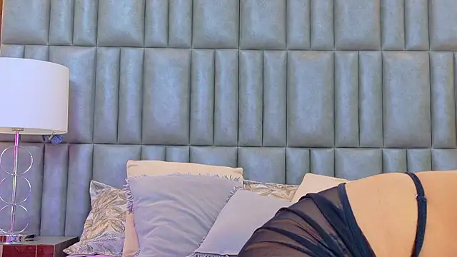 Snapshot of CamilaJohnston chatting on 05.21.26 CamilaJohnston online show from 05.21.26