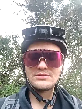 Snapshot of JuanMaty chatting on 11.08.25 JuanMaty online show from 11.08.25