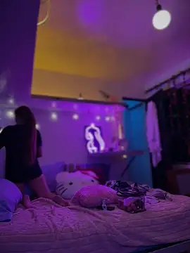 LoganPeny online show from 12.05.25