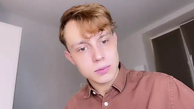 Snapshot of SlavaIsHere chatting on 03.13.25 SlavaIsHere online show from 03.13.25