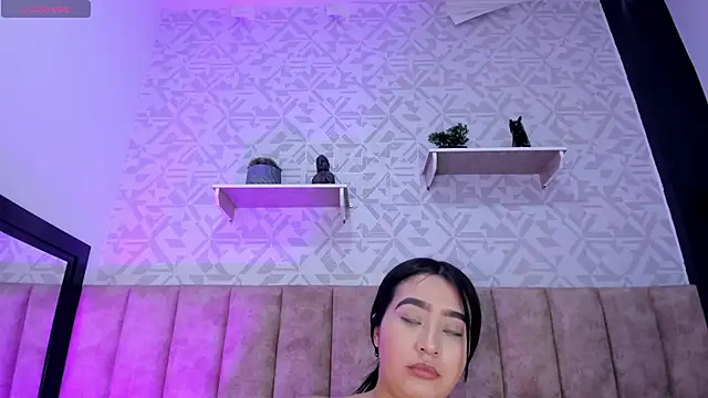 MelinaCruz online show from 10.16.25