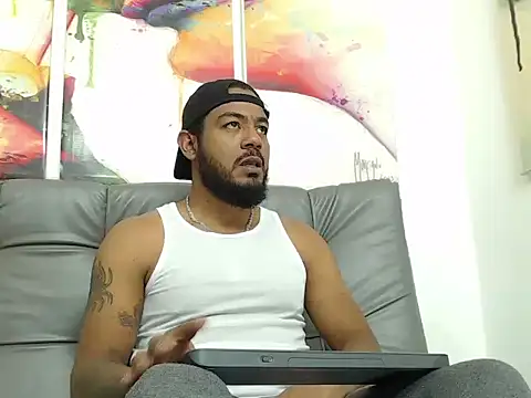 BladeFoxxx1 online show from 11.20.25