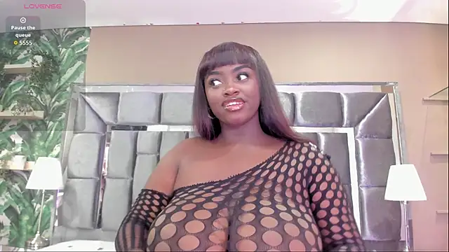 Snapshot of BetsyBennet_ chatting on 07.22.26 BetsyBennet online show from 07.22.26
