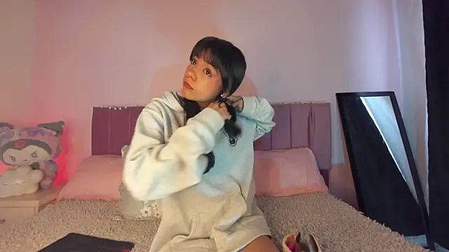 kitty-kryss online show from 10.23.25