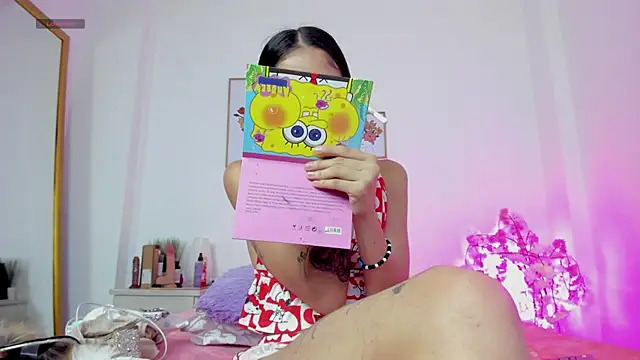 alana 111 online show from 11.29.25