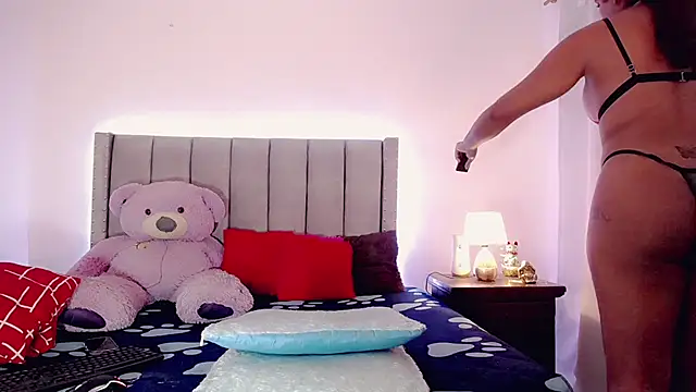 taniababy online show from 09.25.25