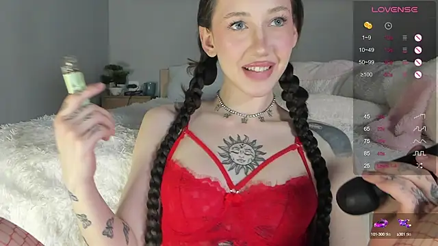 Snapshot of Say_luna chatting on 03.11.25 Say luna online show from 03.11.25