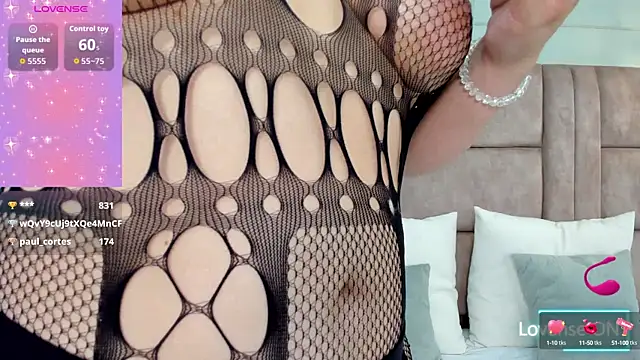 Snapshot of eva_sainnt chatting on 09.14.25 eva sainnt online show from 09.14.25