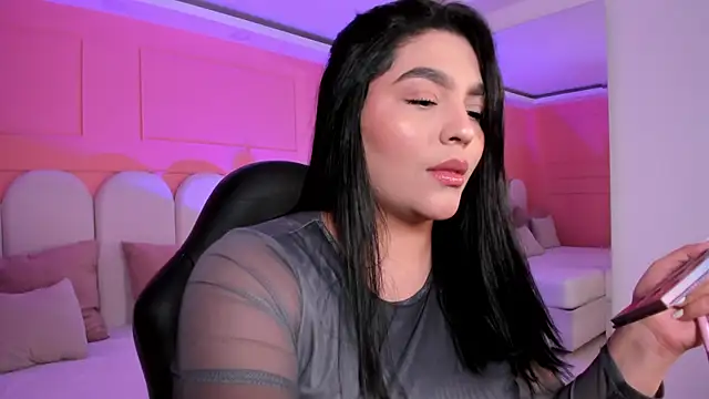 eva sainnt online show from 11.16.25