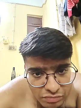 Snapshot of sutfvkii chatting on 03.13.25 sutfvkii online show from 03.13.25