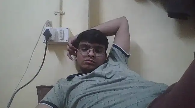 Snapshot of sutfvkii chatting on 03.19.25 sutfvkii online show from 03.19.25