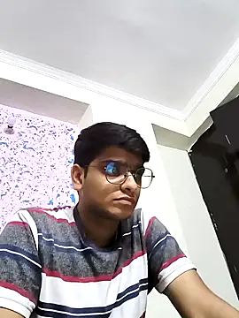 Snapshot of sutfvkii chatting on 09.20.25 sutfvkii online show from 09.20.25