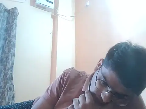 Snapshot of sutfvkii chatting on 10.12.25 sutfvkii online show from 10.12.25