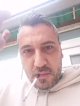 Snapshot of yourflowerpink chatting on 12.18.25 yourflowerpink online show from 12.18.25