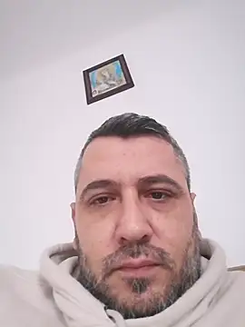 Snapshot of yourflowerpink chatting on 12.20.25 yourflowerpink online show from 12.20.25