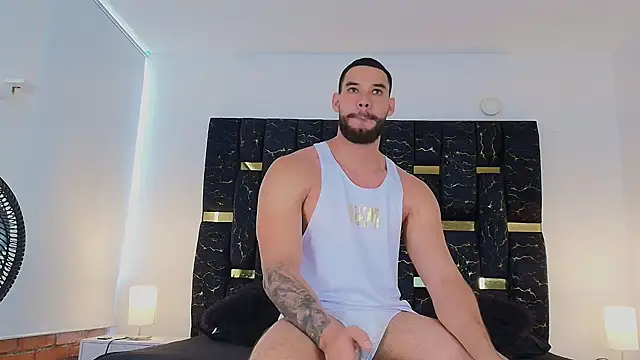 Snapshot of chris_blake__ chatting on 03.15.25 chris blake   online show from 03.15.25