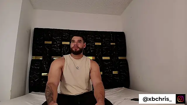 Snapshot of chris_blake__ chatting on 10.06.25 chris blake   online show from 10.06.25