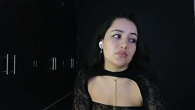 Snapshot of Isa_1207 chatting on 05.13.26 Isa 1207 online show from 05.13.26