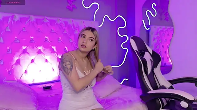 natasha  black online show from 10.02.25