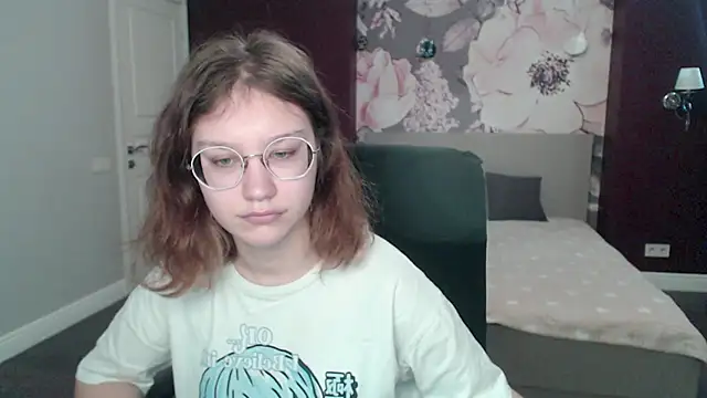 AngelinaLow online show from 03.18.25