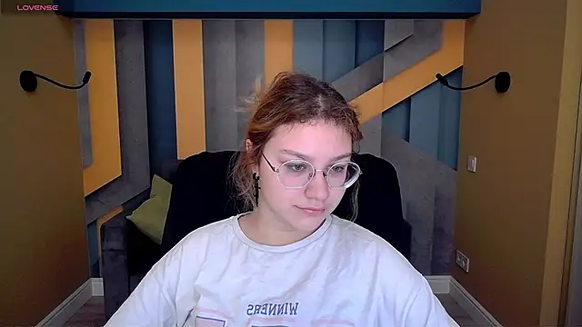 AngelinaLow online show from 02.26.26