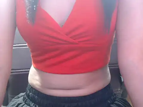 Snapshot of TheMostBeautifullGirl- chatting on 12.14.25 TheMostBeautifullGirl- online show from 12.14.25