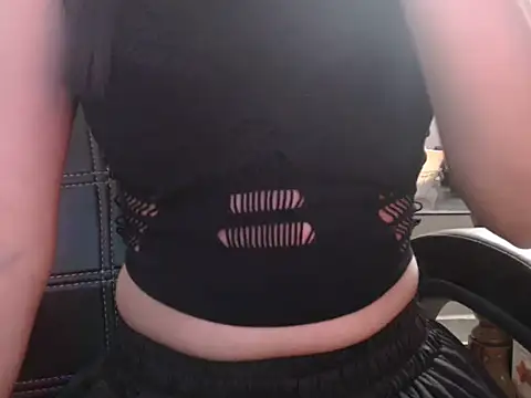 Snapshot of TheMostBeautifullGirl- chatting on 12.16.25 TheMostBeautifullGirl- online show from 12.16.25