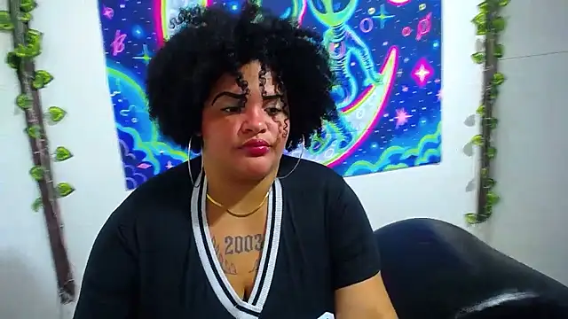 Snapshot of latina_bigboos25 chatting on 01.10.26 latina bigboos25 online show from 01.10.26