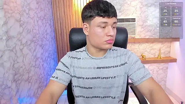 AndrewPeach  online show from 09.08.25