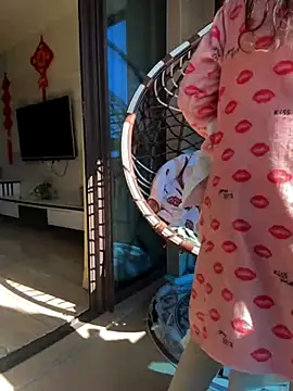 Snapshot of aa520uv chatting on 11.30.25 aa520uv online show from 11.30.25