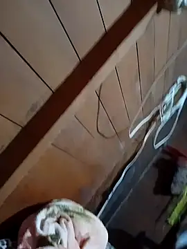 Snapshot of indio9233 chatting on 09.29.25 indio9233 online show from 09.29.25