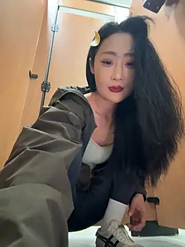 linger-23 online show from 05.08.26