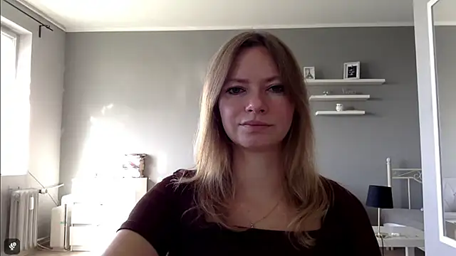 Snapshot of MillieShow chatting on 09.16.25 MillieShow online show from 09.16.25