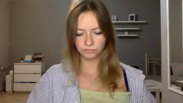 Snapshot of MillieShow chatting on 01.06.26 MillieShow online show from 01.06.26