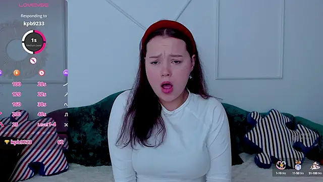 Cute kitty- online show from 09.28.25