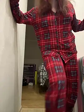 Cute kitty- online show from 11.11.25