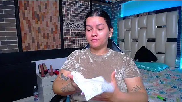 kriss sweetboobs10 online show from 10.05.25