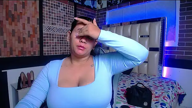 kriss sweetboobs10 online show from 10.07.25