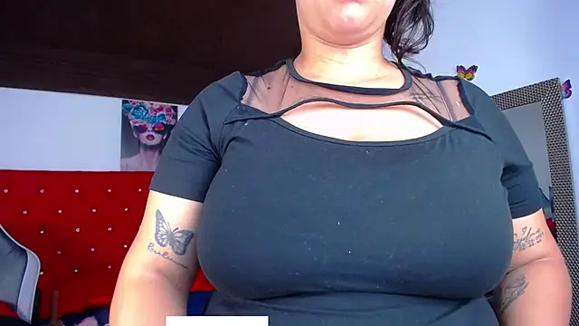 kriss sweetboobs10 online show from 11.14.25