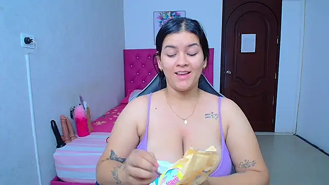 kriss sweetboobs10 online show from 07.22.26