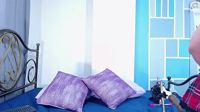 Snapshot of camilleturner1 chatting on 10.11.25 camilleturner1 online show from 10.11.25