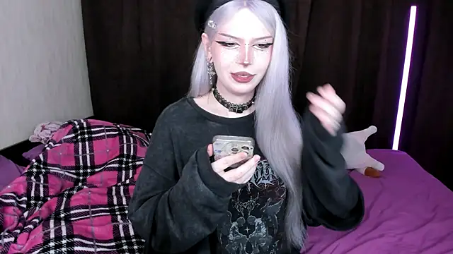 Snapshot of amelia_mays_xx chatting on 09.28.25 amelia mays xx online show from 09.28.25