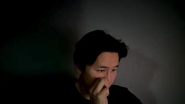 Snapshot of aliktasty chatting on 10.17.25 aliktasty online show from 10.17.25