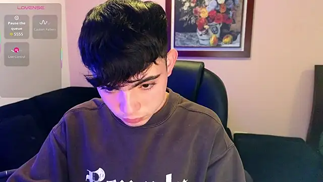 lukeboyce33 online show from 10.28.25