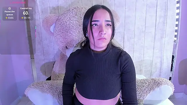 Snapshot of Alice_26_ chatting on 11.24.25 Alice 26 online show from 11.24.25